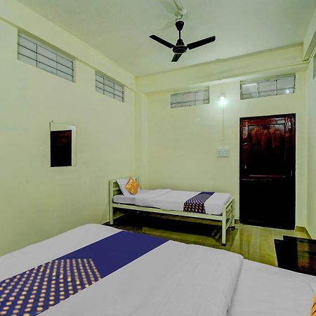 Spot On Rainbow Lodge Guwahati Exteriör bild