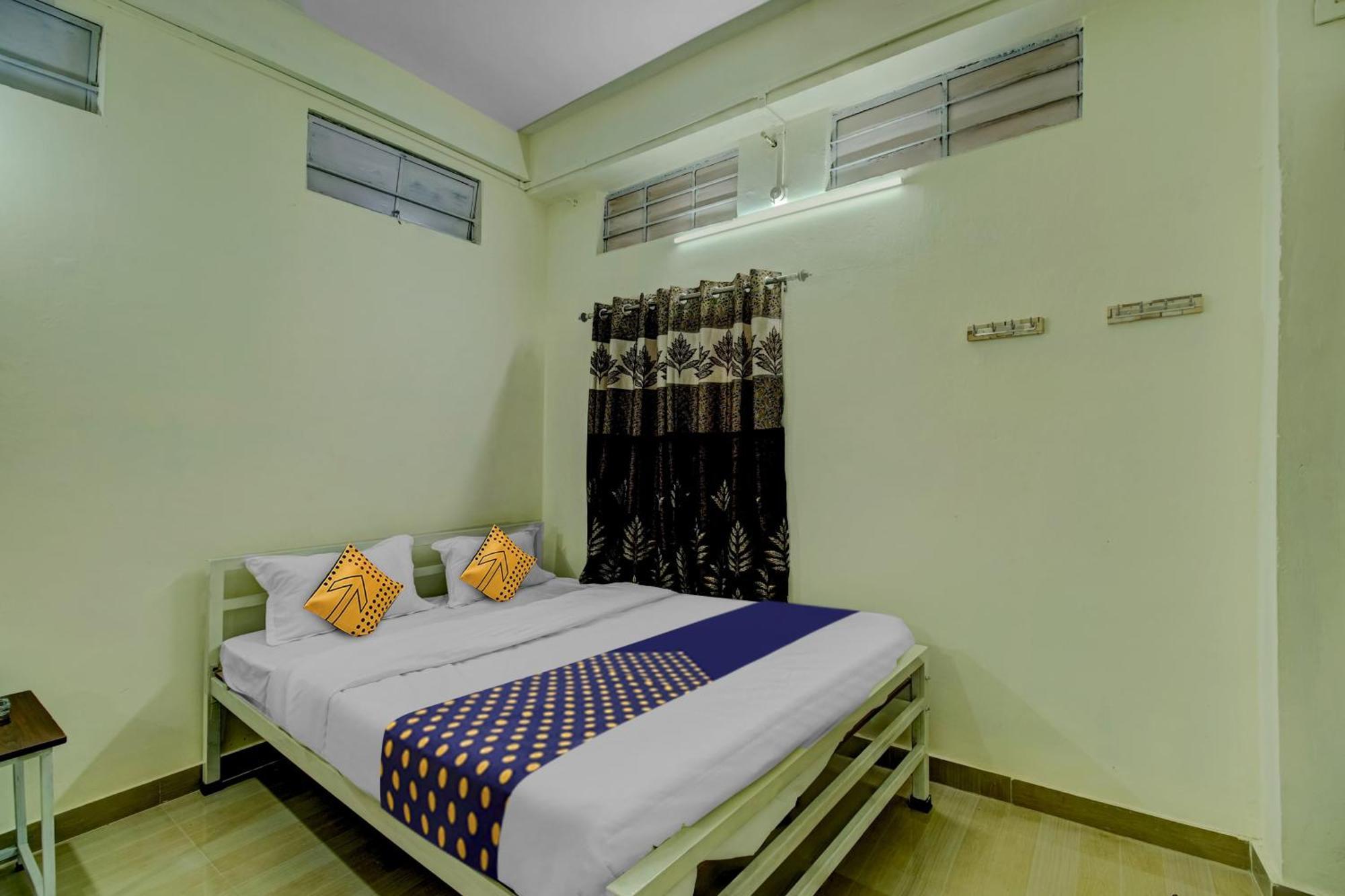 Spot On Rainbow Lodge Guwahati Exteriör bild